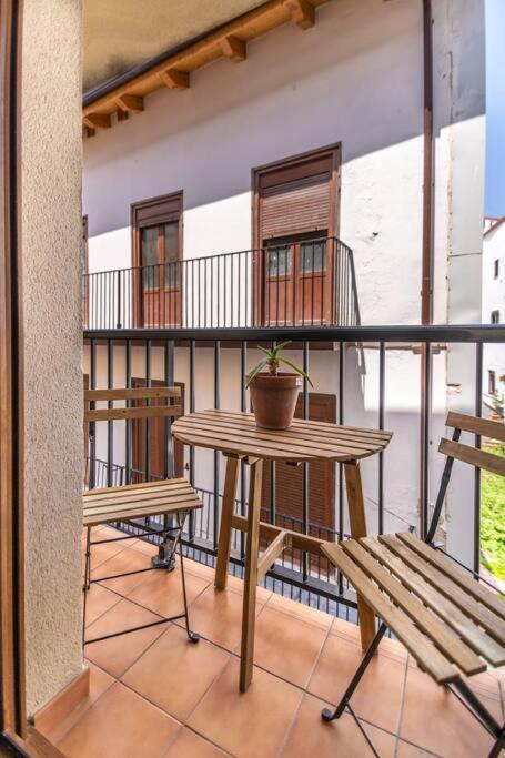 Piso De Diseno En El Casco Antiguo Apartment กาสโตร-อูร์เดียเลส ภายนอก รูปภาพ